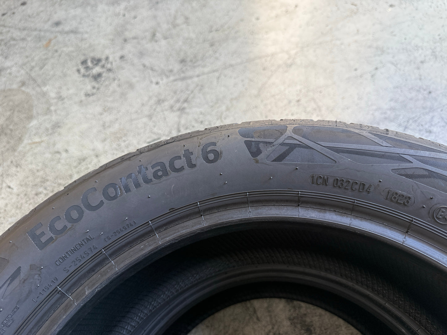 Usato: 2 Pneumatici Continental EcoContact 6 EVc 195/55R16 87V Estivi 90% Residui
