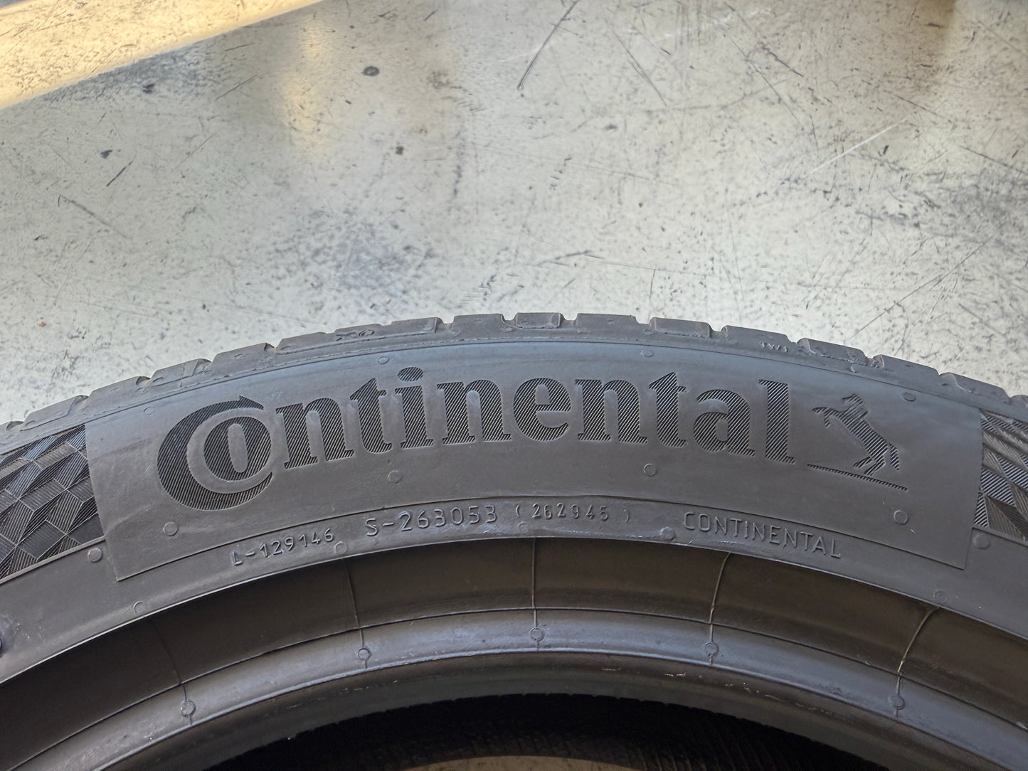 Usato: 4 Pneumatici Continental UltraContact 195/55R16 91V XL FR EVc Estivi 90% Residui DOT 2025