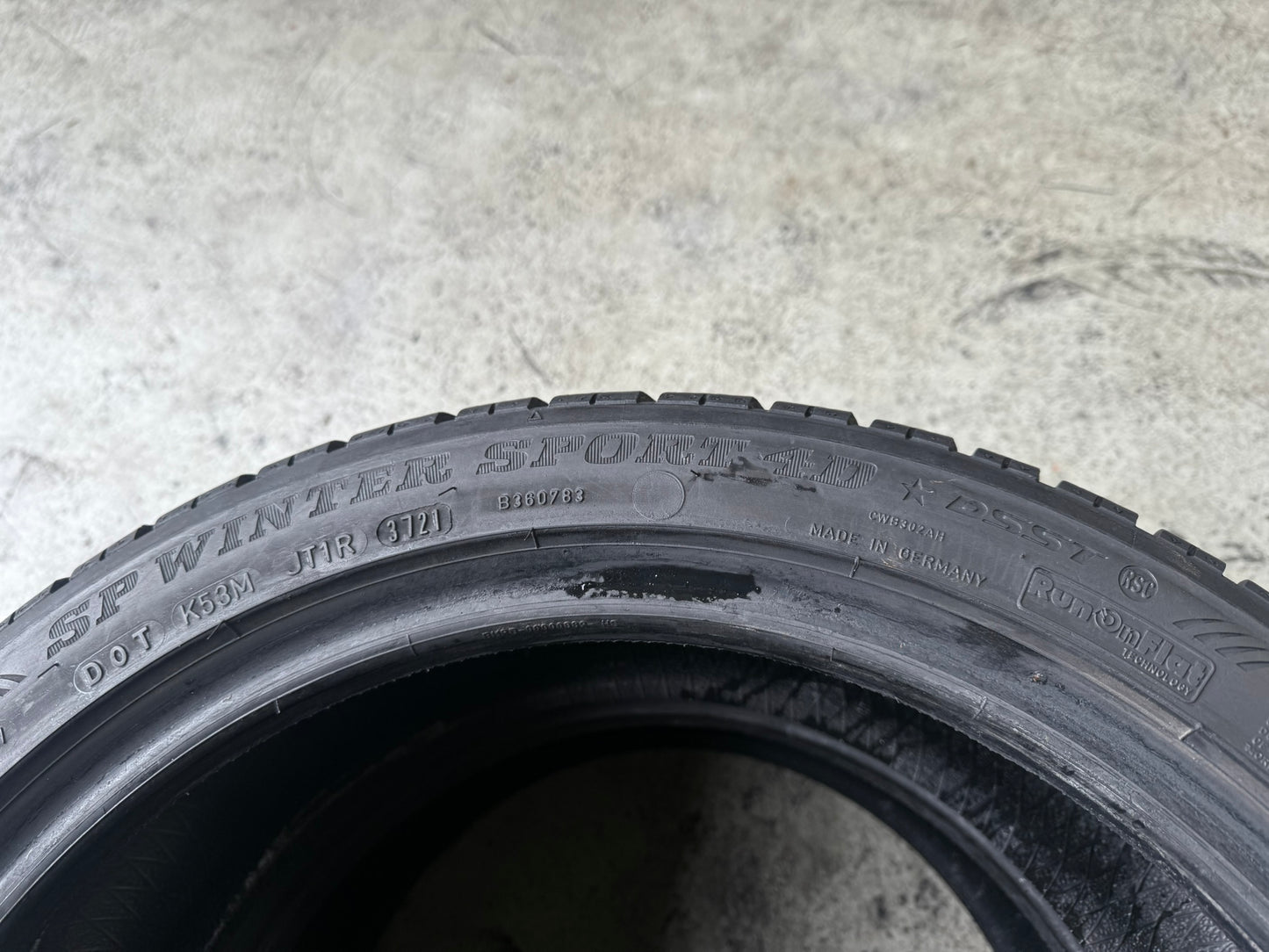 Usato: 2 Gomme 205/45R17 88V XL Dunlop RFT Invernali 85% residui
