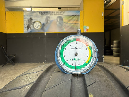 Usato: 2 Gomme 235/35R19 91Y XL Nexen Estiva 80% residui