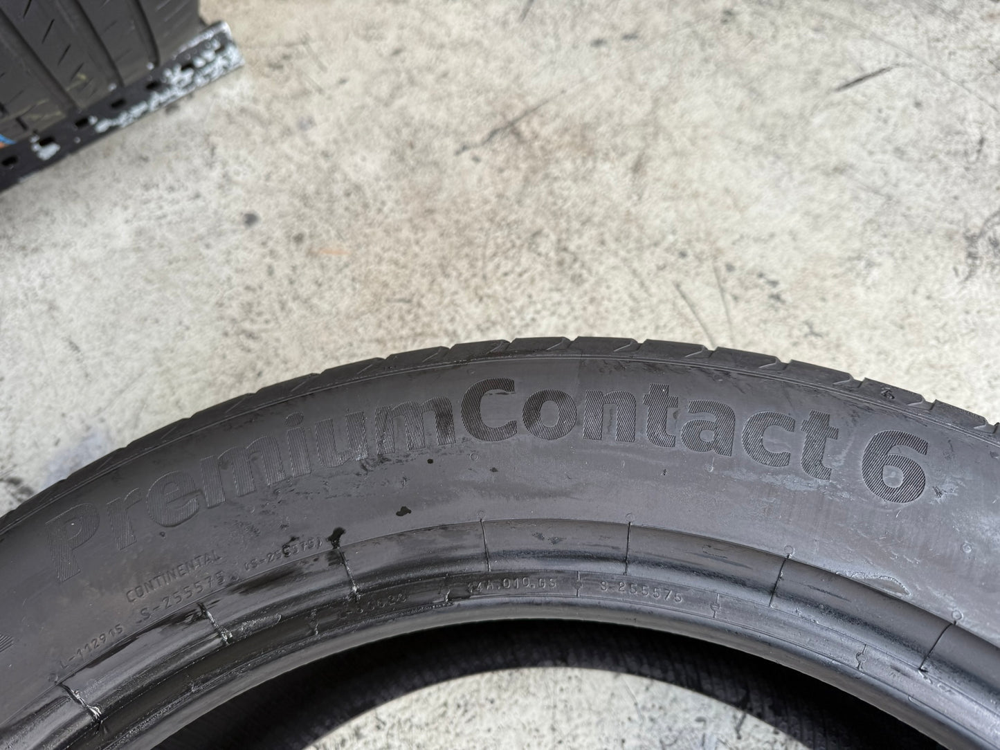 Usato: 4 Gomme 225/55R19 99V Continental Estive 80% residui