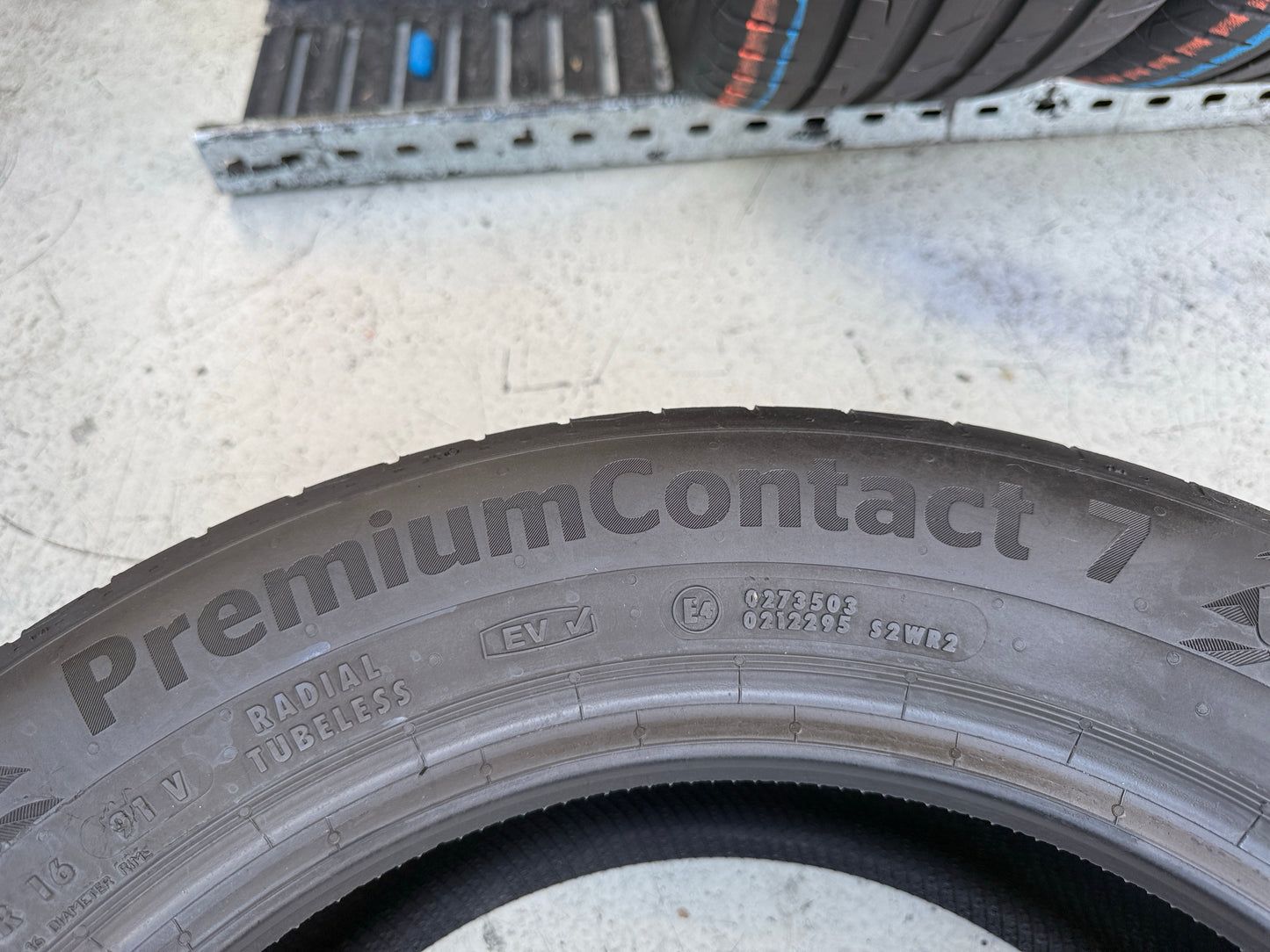 Usato: 4 Pneumatici Continental PremiumContact 7 205/55R16 91V EV Estivi 85% Residui