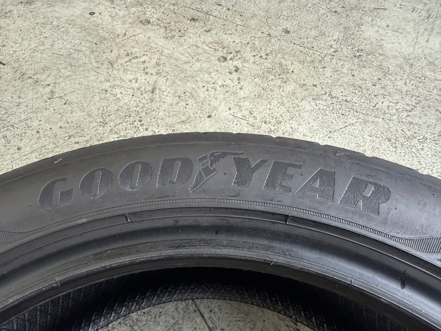 Usato: 1 Gomma 225/45R17 91W Goodyear Estivo 90% residui