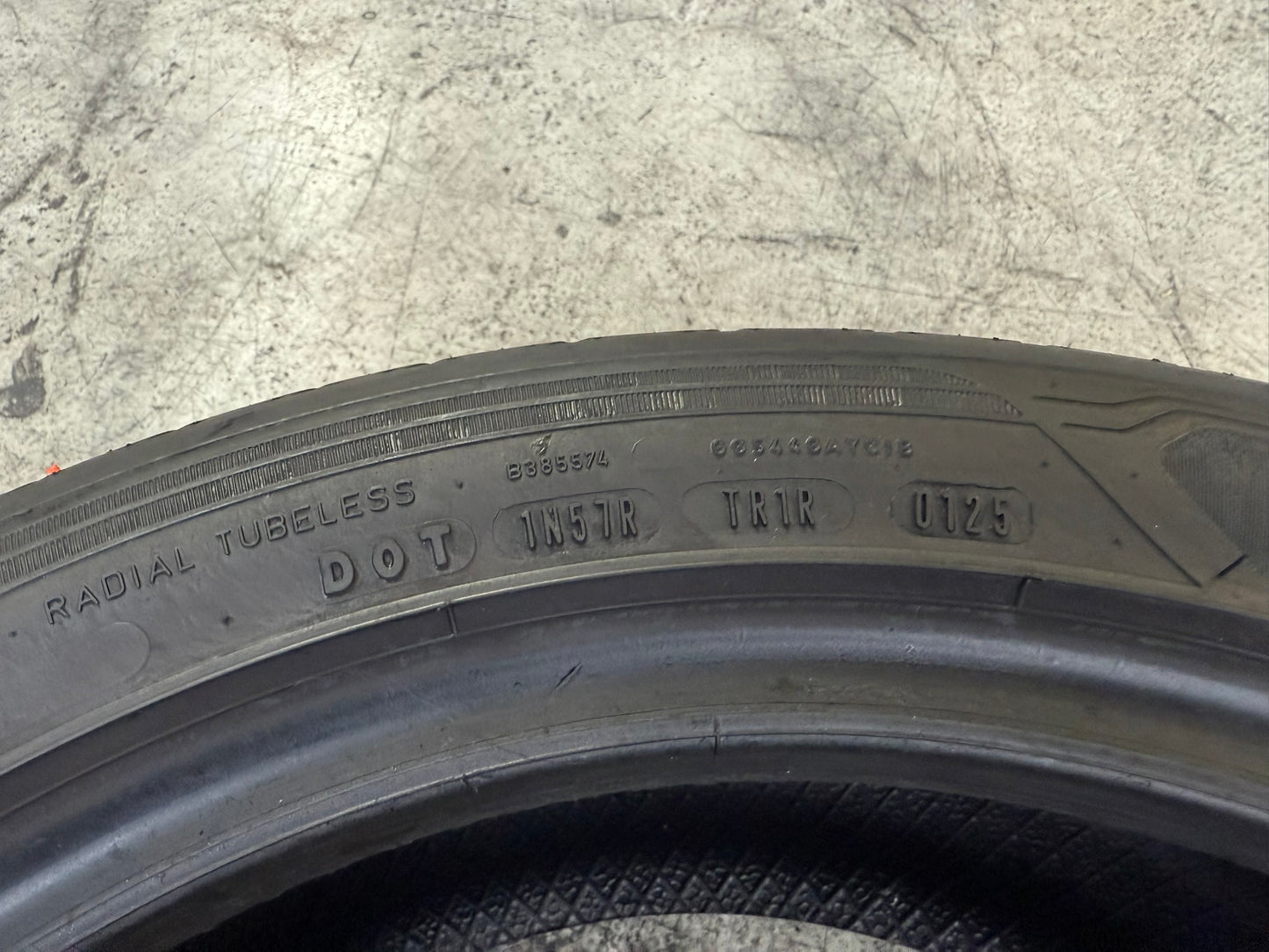 Usato: 1 Gomma 225/45R17 91W Goodyear Estivo 90% residui