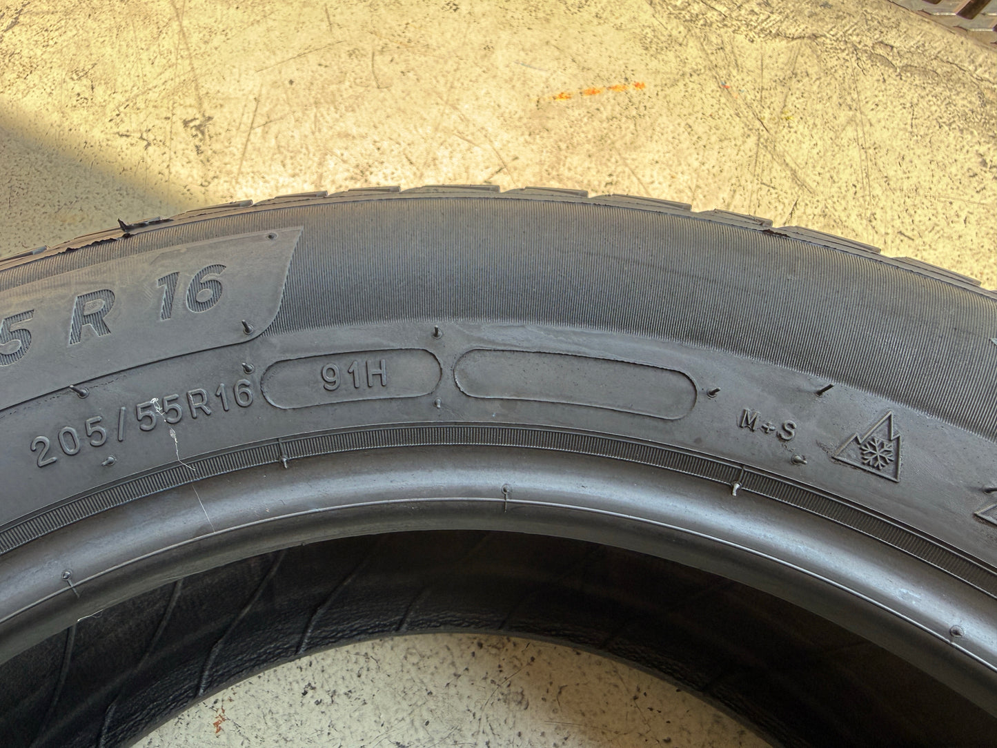 Usato: 4 Pneumatici Michelin CrossClimate 2 205/55R16 91H/91V 4 Stagioni 80% Residui
