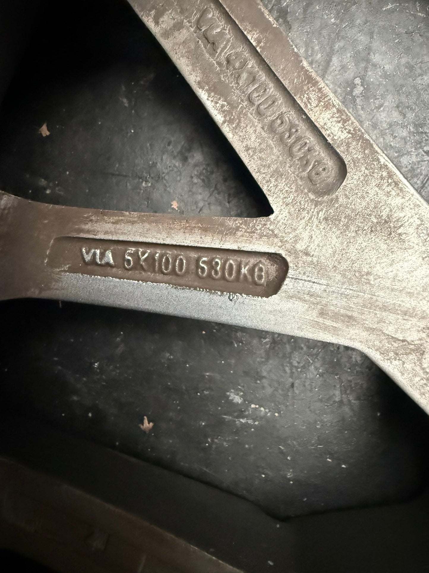 Cerchi in Lega Momo 16 con Pneumatici Invernali in Omaggio