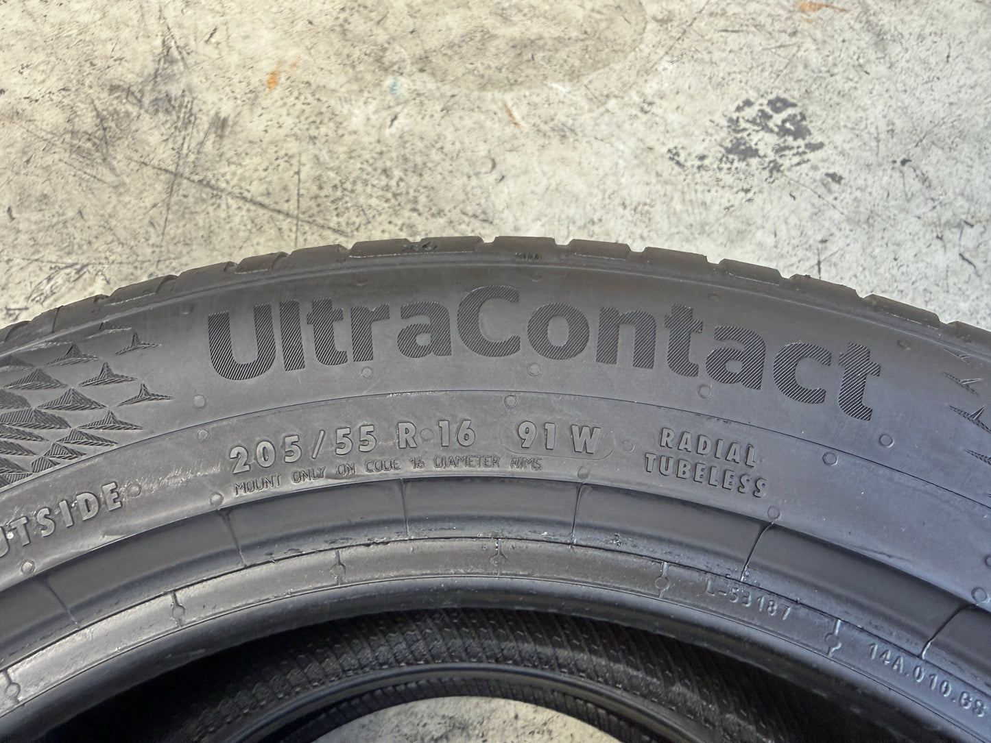Usato: 2 Pneumatici Continental UltraContact 205/55R16 91W FR EVc Estivi 90% Residui