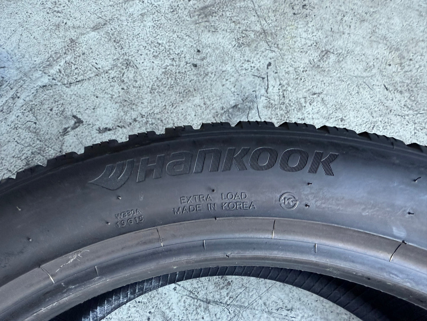 Usato: 4 Gomme 255/45R20 105V XL Hankook Invernali 80% residui