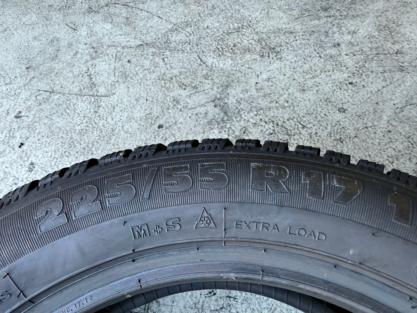 Usato: 4 Gomme 225/55R17 101V XL Riken Taurus Invernali 95%–85% residui