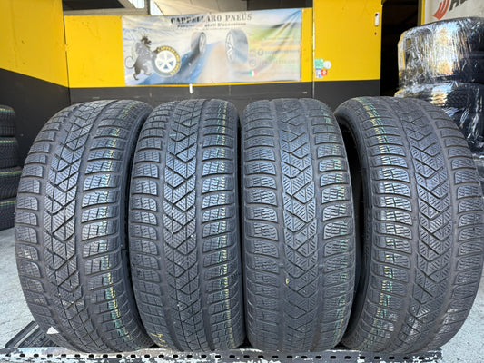 Usato: 4 Gomme 225/45R19 96V XL Pirelli Runflat Invernali 95/80% residui