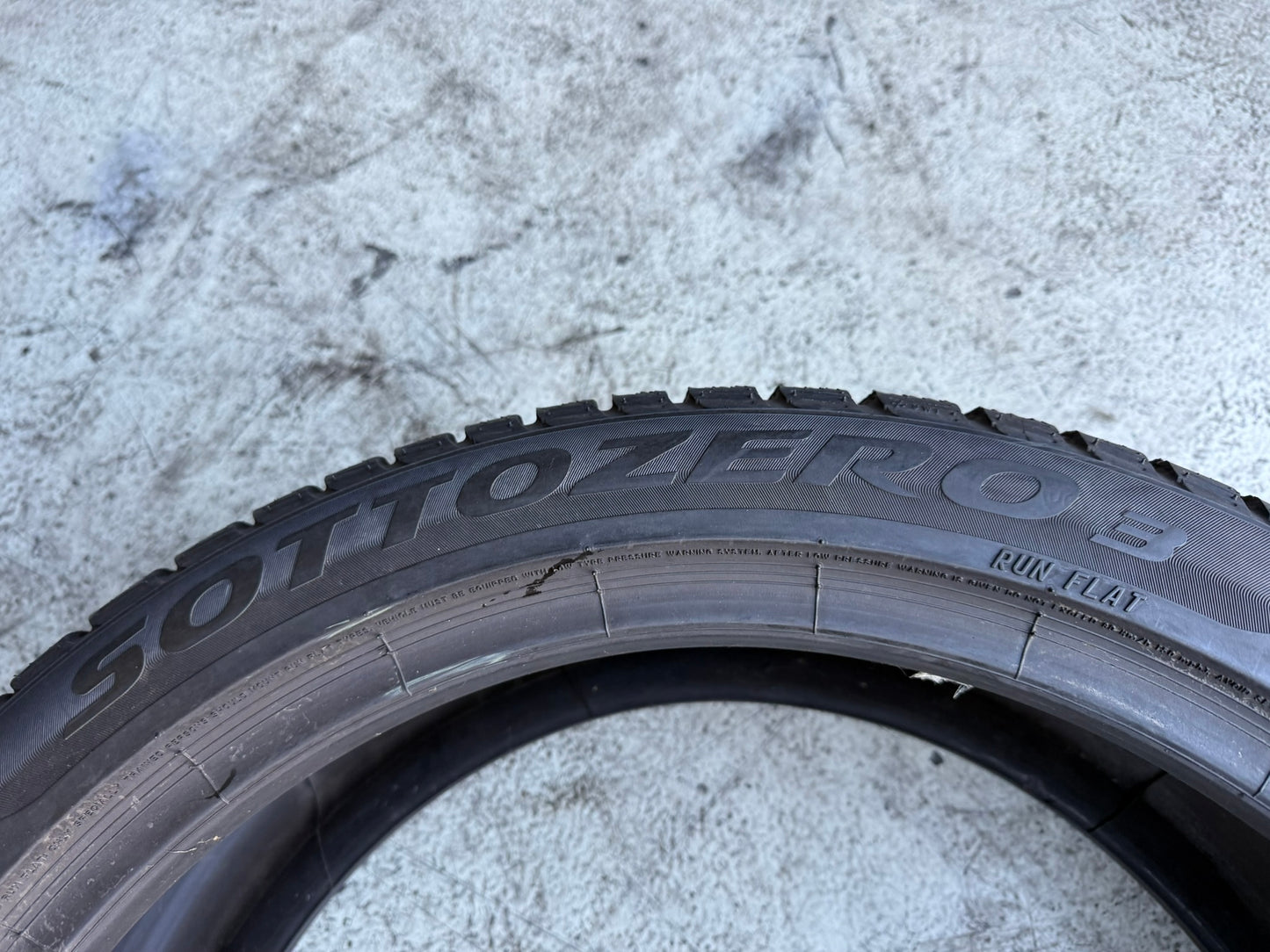 Usato: 4 Gomme 225/45R19 96V XL Pirelli Runflat Invernali 95/80% residui