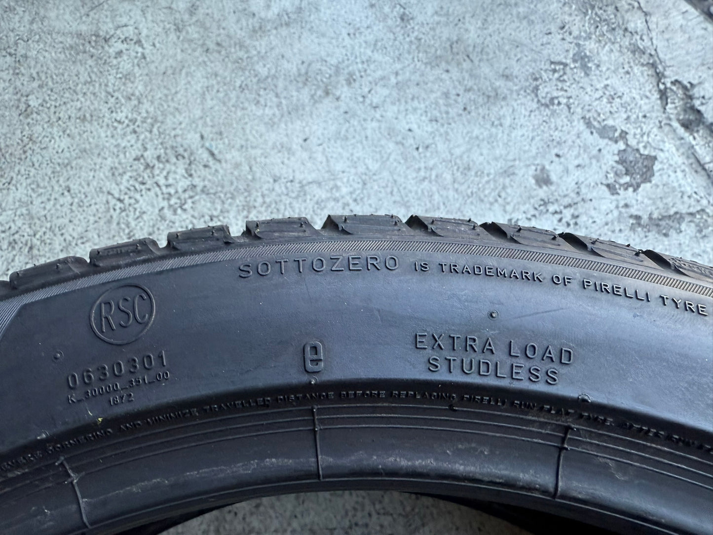 Usato: 4 Gomme 225/45R19 96V XL Pirelli Runflat Invernali 95/80% residui