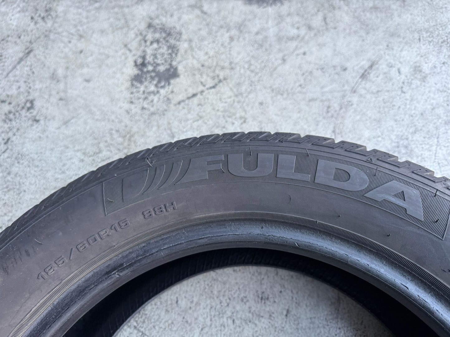 Usato: 4 Gomme 185/60R15 88H XL Fulda 4 Stagioni 70% residui