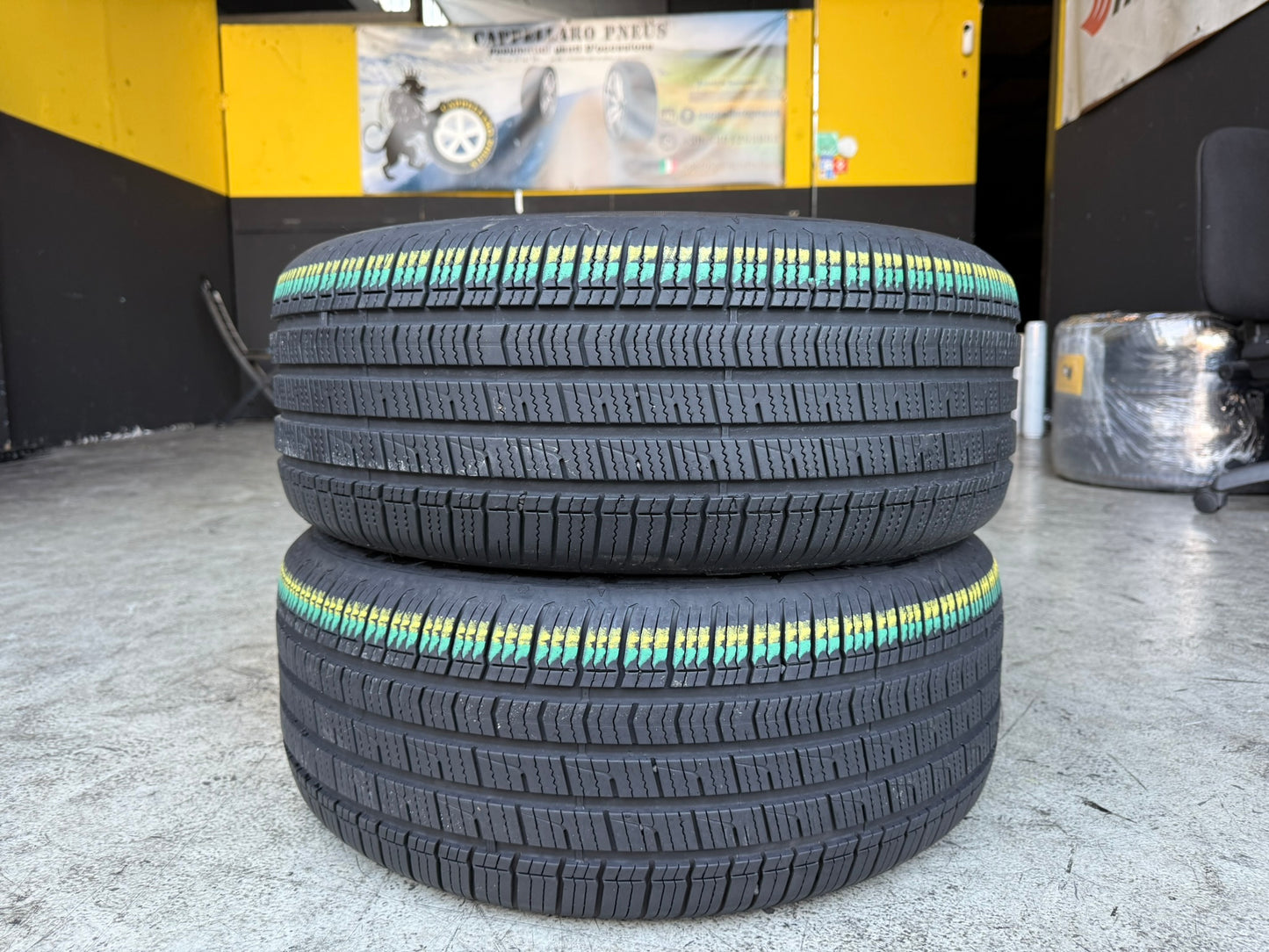 Usato: 2 Gomme 215/55R16 97V XL Dunlop 4 Stagioni 80% residui