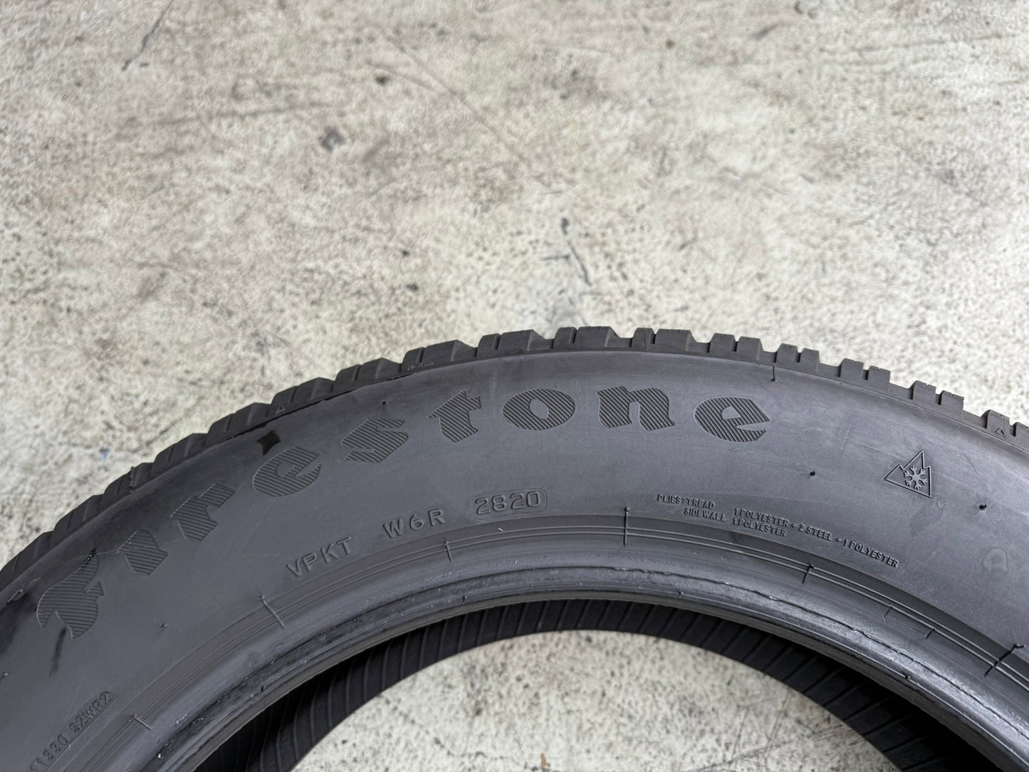 Usato: 4 Gomme 215/60R17 96H Firestone Invernali 80% residui