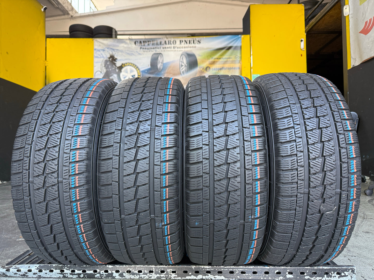 Usato: 4 Pneumatici Falken Euroall Season VAN11 225/60R16C 105/103T 4 Stagioni 90-95% Residui