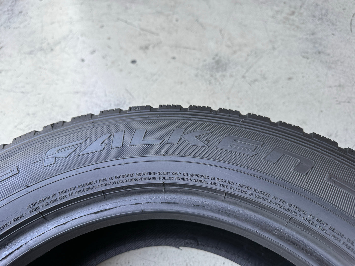 Usato: 4 Pneumatici Falken Euroall Season VAN11 225/60R16C 105/103T 4 Stagioni 90-95% Residui