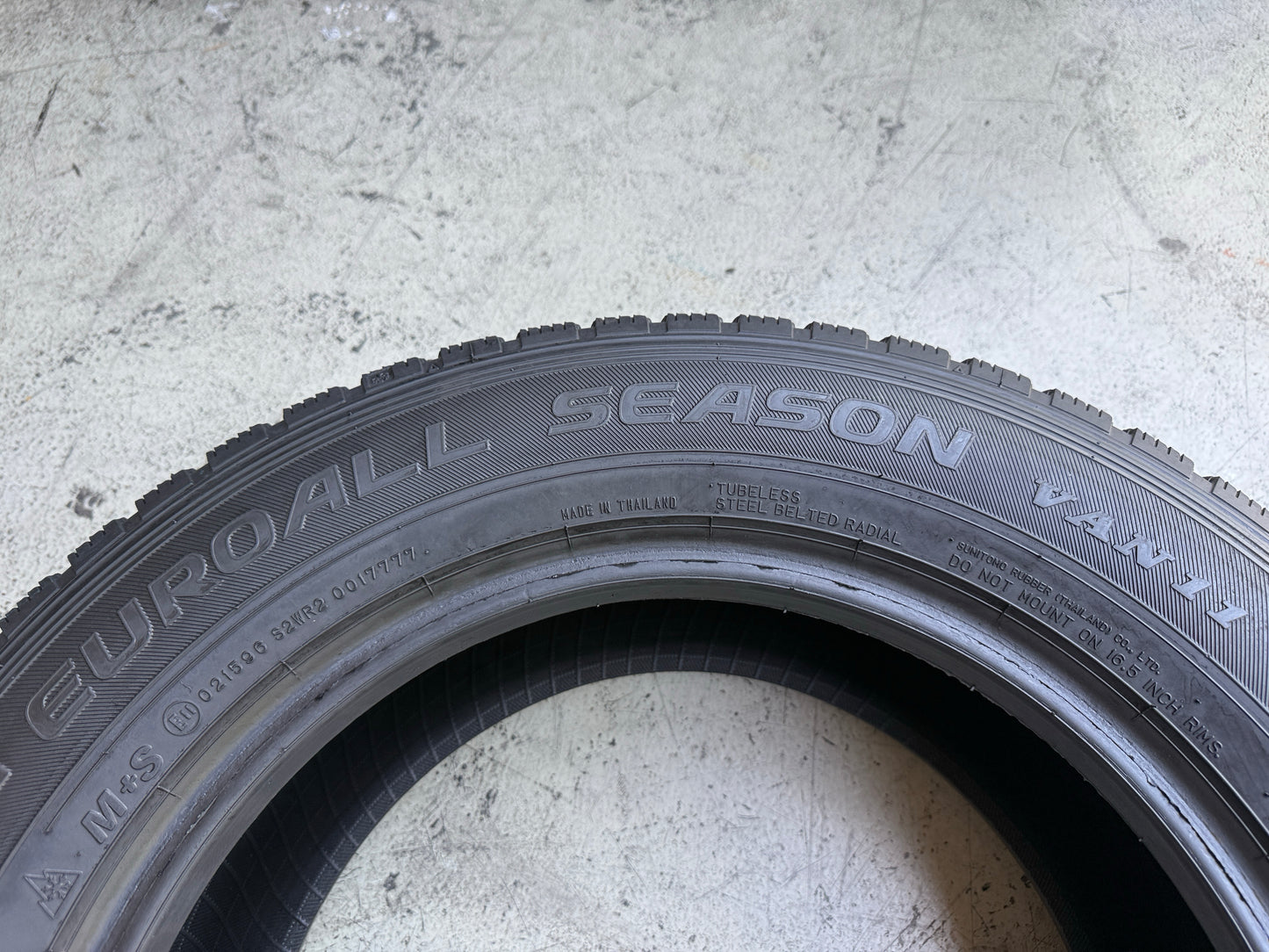 Usato: 4 Pneumatici Falken Euroall Season VAN11 225/60R16C 105/103T 4 Stagioni 90-95% Residui