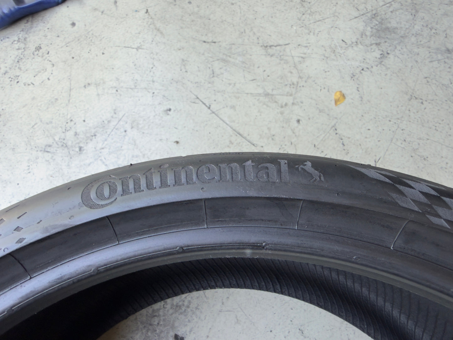Usato: 1 Pneumatico Continental SportContact 7 275/30R20 97Y XL FR EVc Estivi 80% Residui