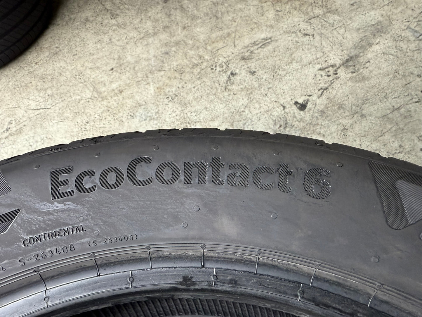 Usato: 2 Gomme 235/50R19 99V Continental Estive 85% residui