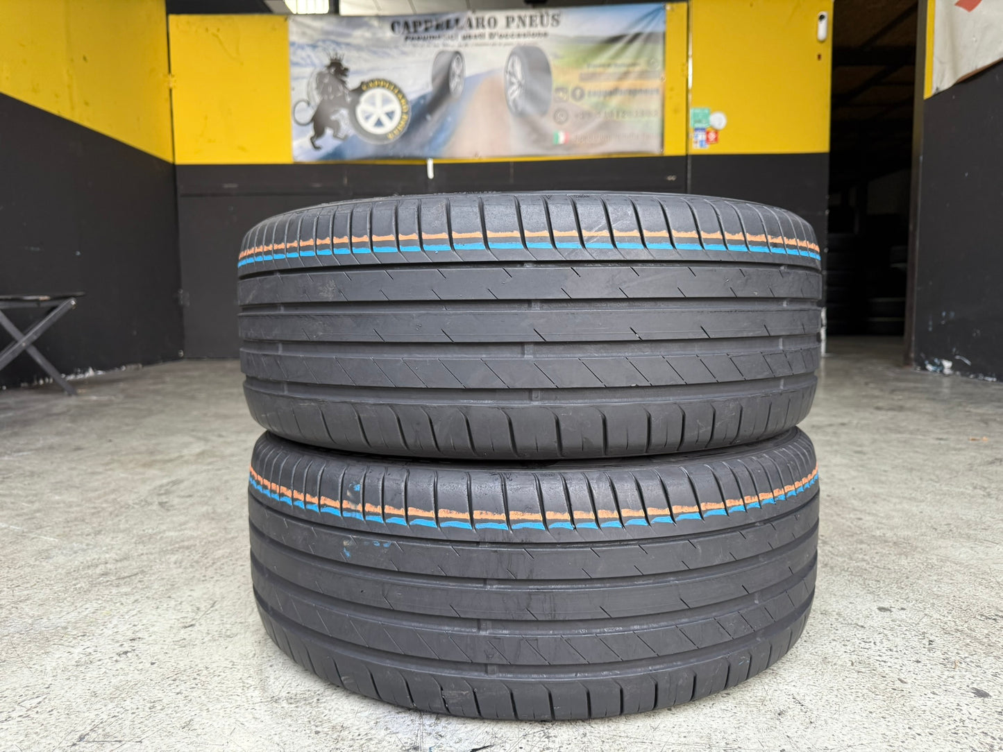 Usato: 2 Gomme 235/45R19 95W Nexen Estive 80% residui