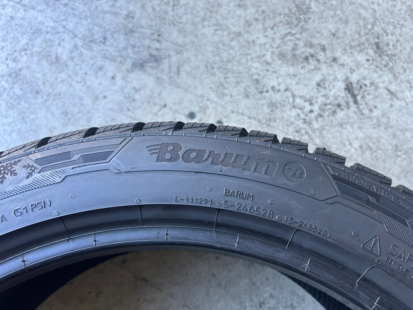 Usato: 4 Gomme 225/45R18 95V Barum invernali 90% residui