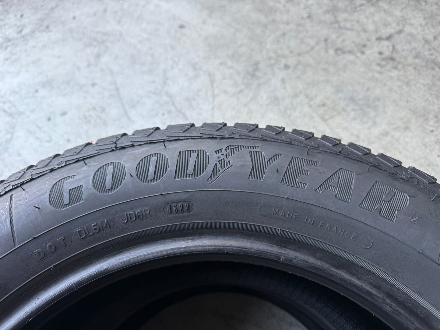 Usato: 2 Gomme 215/60R16 95V Goodyear 4 Stagioni 95% residui