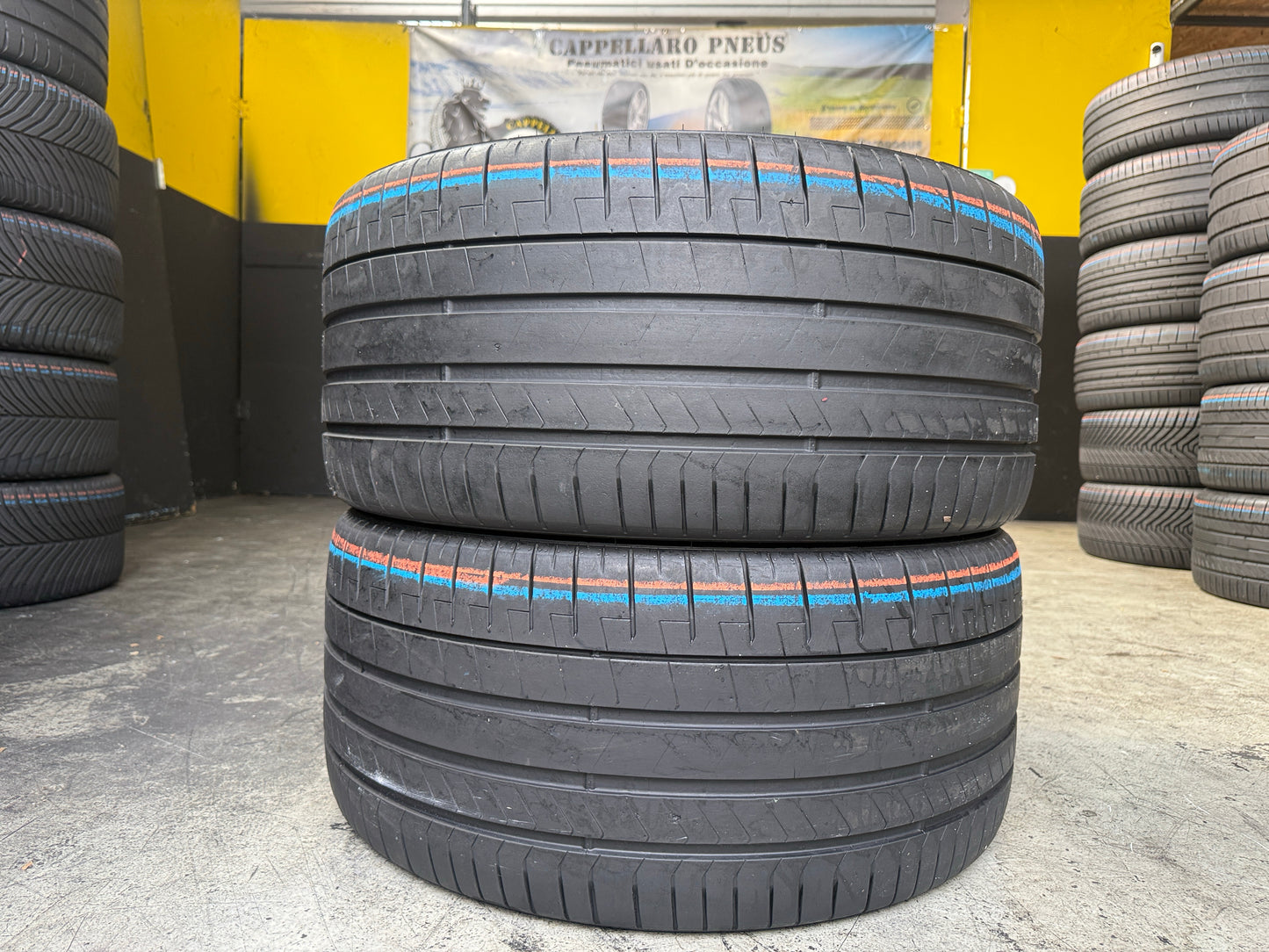 Usato: 2 Pneumatici Pirelli P Zero (PZ4) Sport 315/30R23 111Y XL * FSL Estivi 80% Residui