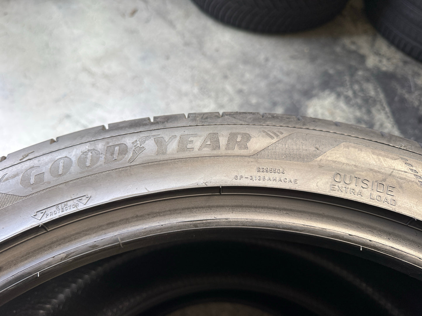 Usato: 2 Pneumatici Goodyear Eagle F1 Asymmetric 6 325/35R22 114Y XL MFS EVR Estivi 95% Residui