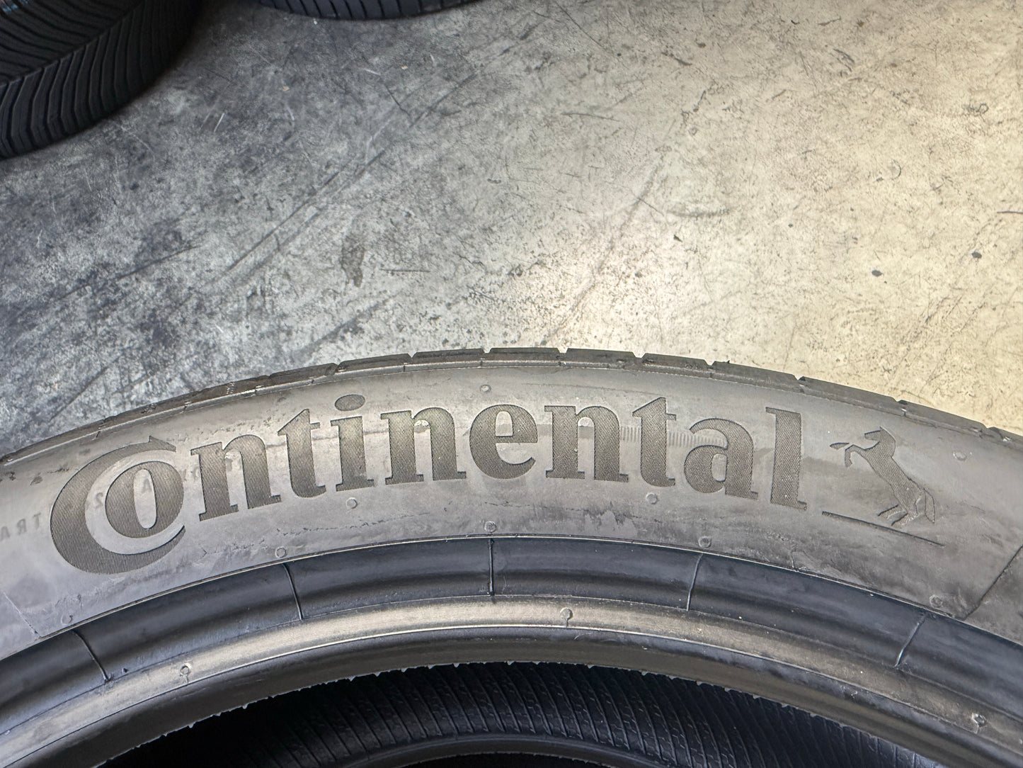 Usato: 2 Pneumatici Continental ContiSportContact 5 285/40R22 110Y XL ContiSeal * Estivi 85% Residui