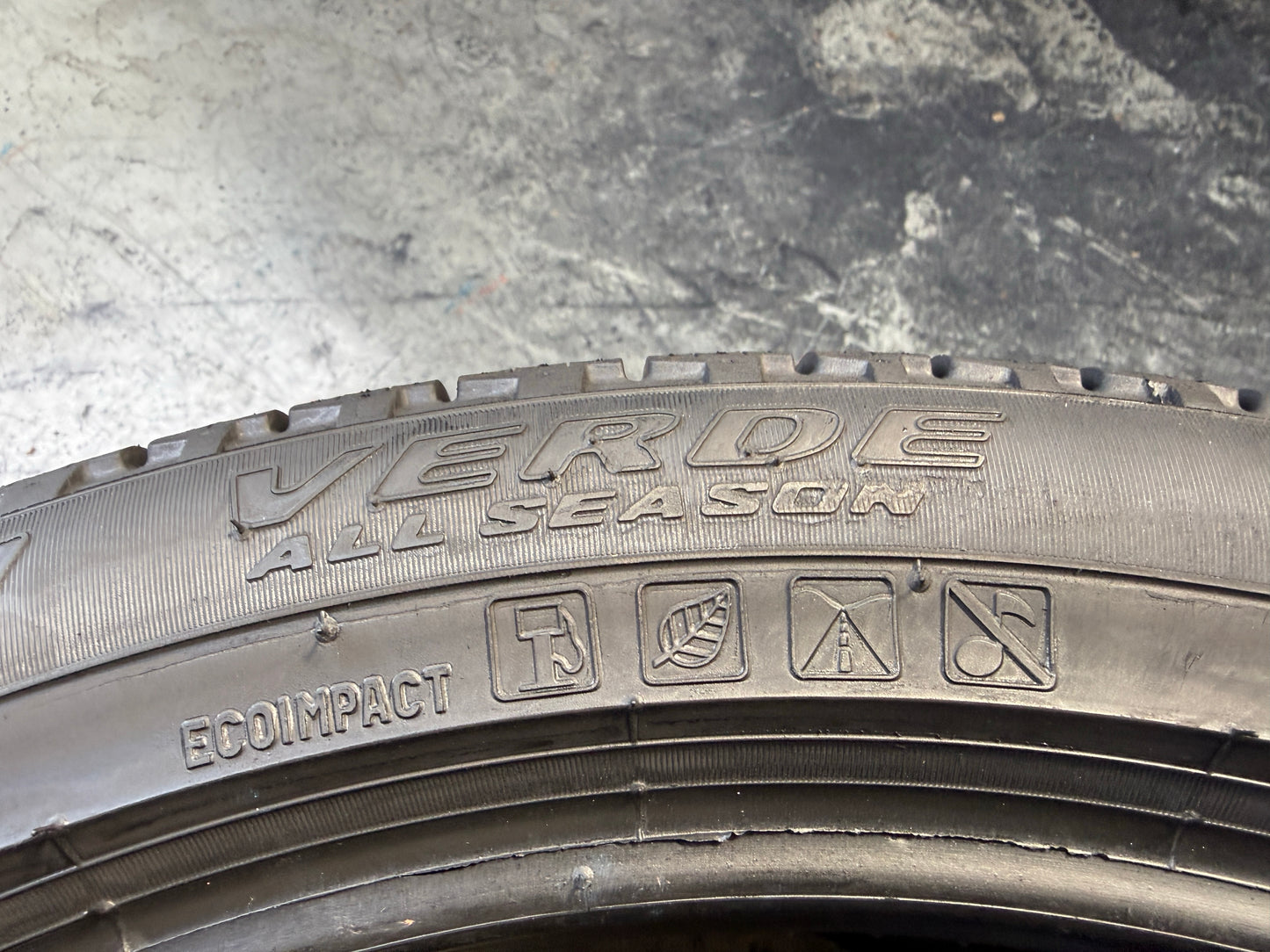 Usato: 2 Pneumatici Pirelli Scorpion Zero All Season 275/40R22 108Y XL LR PNCS 98% Residui