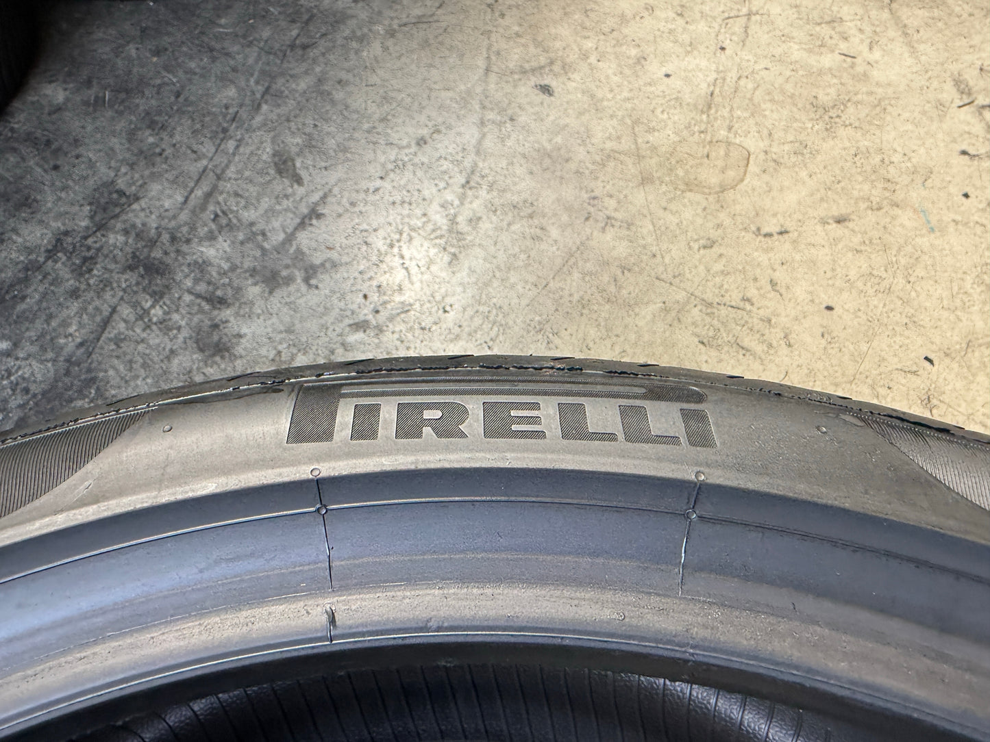 Usato: 2 Pneumatici Pirelli P Zero 315/30R22 107Y XL FP N0 Estivi 85% Residui