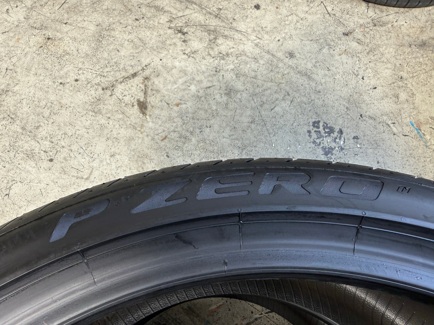 Usato: 2 Pneumatici Pirelli P Zero 315/30R22 107Y XL FP N0 Estivi 85% Residui