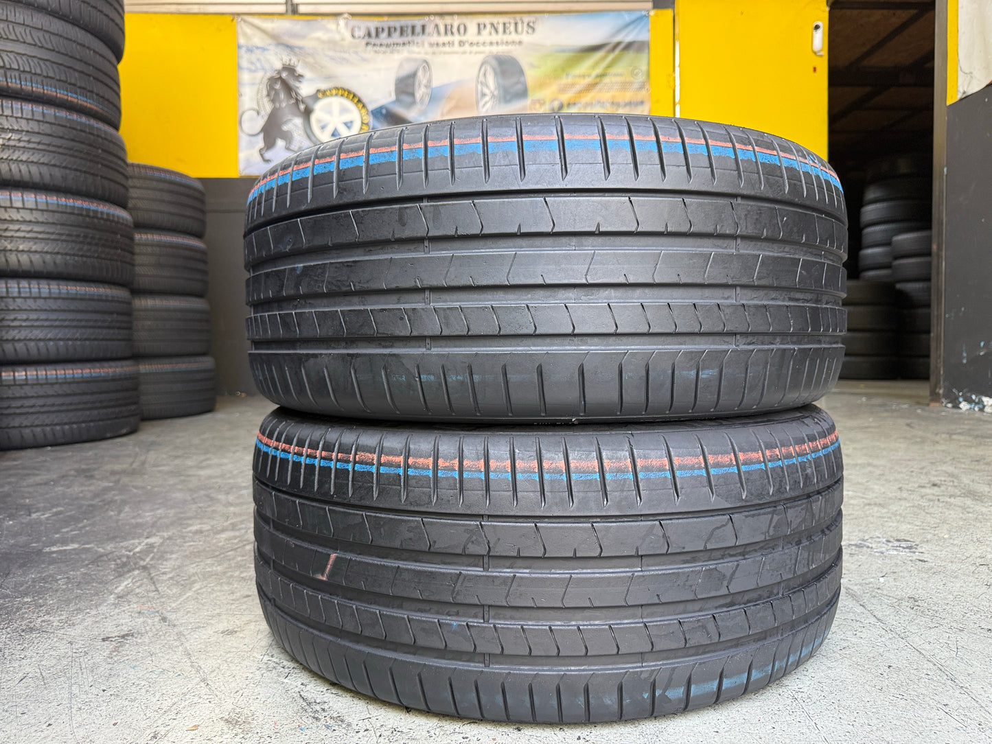 Usato: 2 Pneumatici Pirelli P Zero (PZ4) 275/40R21 107Y XL * RSC Run Flat Estivi 85% Residui