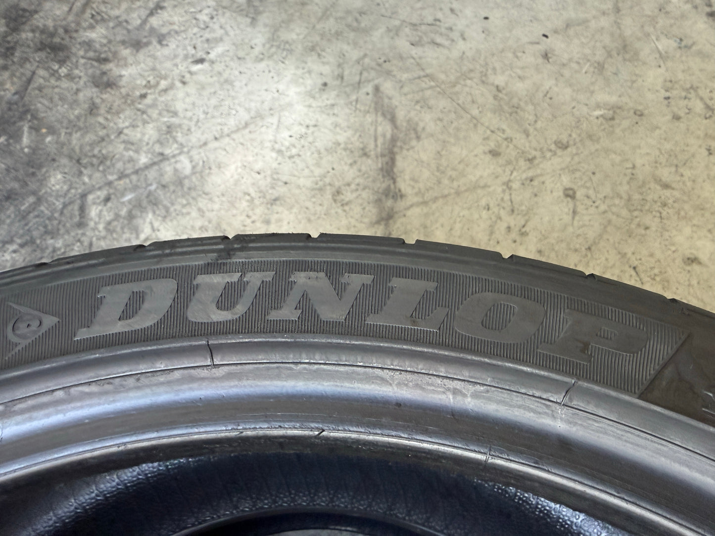 Usato: 2 Pneumatici Dunlop SP Sport Maxx GT 285/35R21 105Y XL * MFS Run Flat Estivi 90% Residui