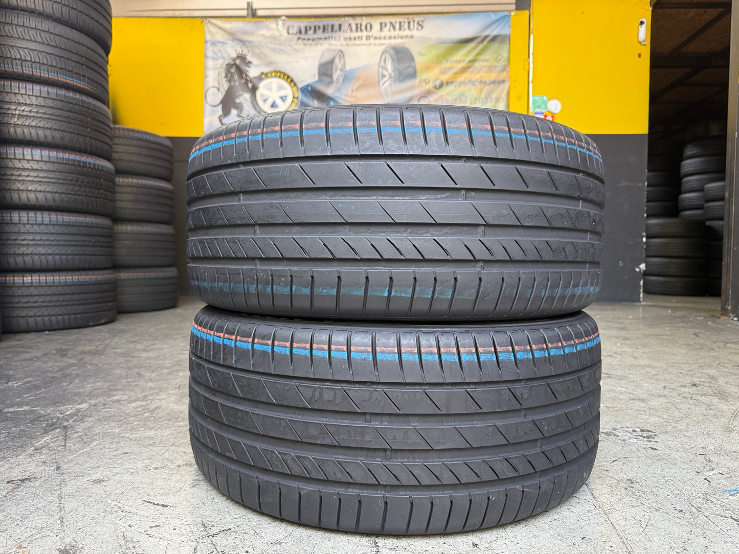 Usato: 2 Pneumatici Kumho Ecsta PS71 SUV 285/40R21 109Y XL Estivi 80% Residui