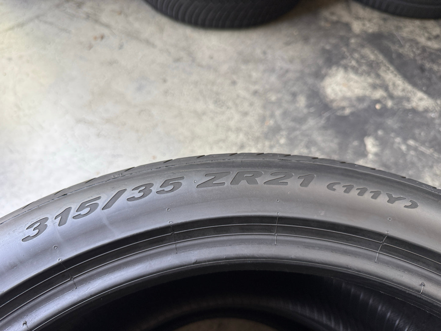 Usato: 2 Pneumatici Pirelli P Zero 315/35R21 (111Y) XL N0 Estivi 90% Residui