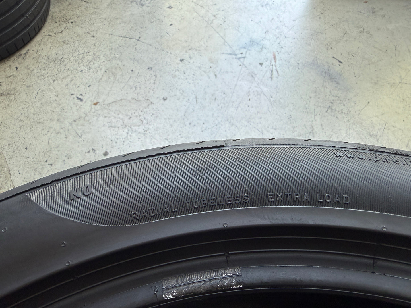 Usato: 2 Pneumatici Pirelli P Zero 315/35R21 (111Y) XL N0 Estivi 90% Residui