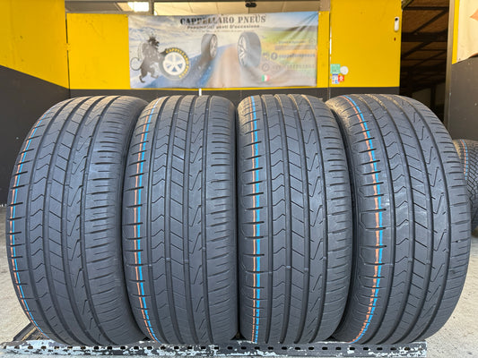 Usato: 4 Gomme 235/55R18 100V Hankook Estive 90% residui