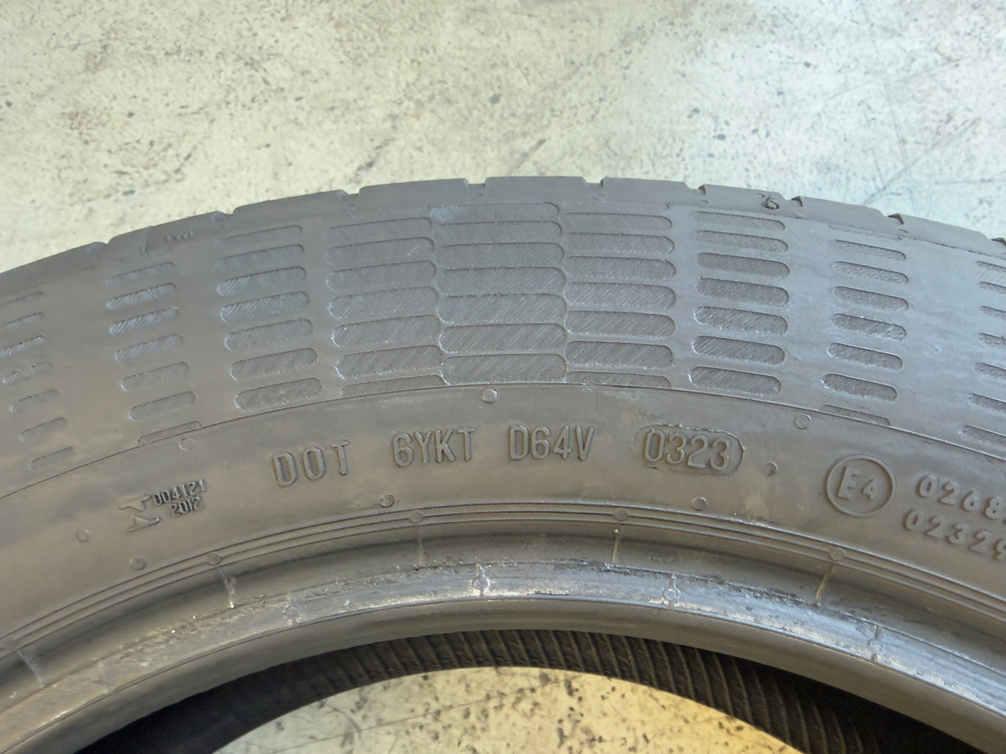 Usato: 4 Gomme 215/60R17 96H Continental Estive 90% residui