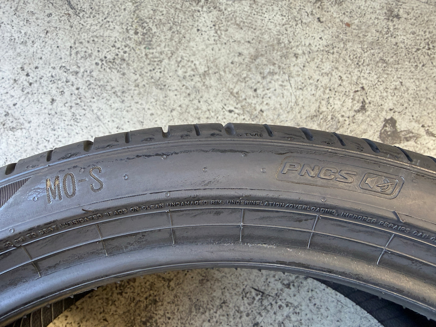 Usato: 1 Gomma 225/40R19 93Y XL Pirelli Estiva 90% residui