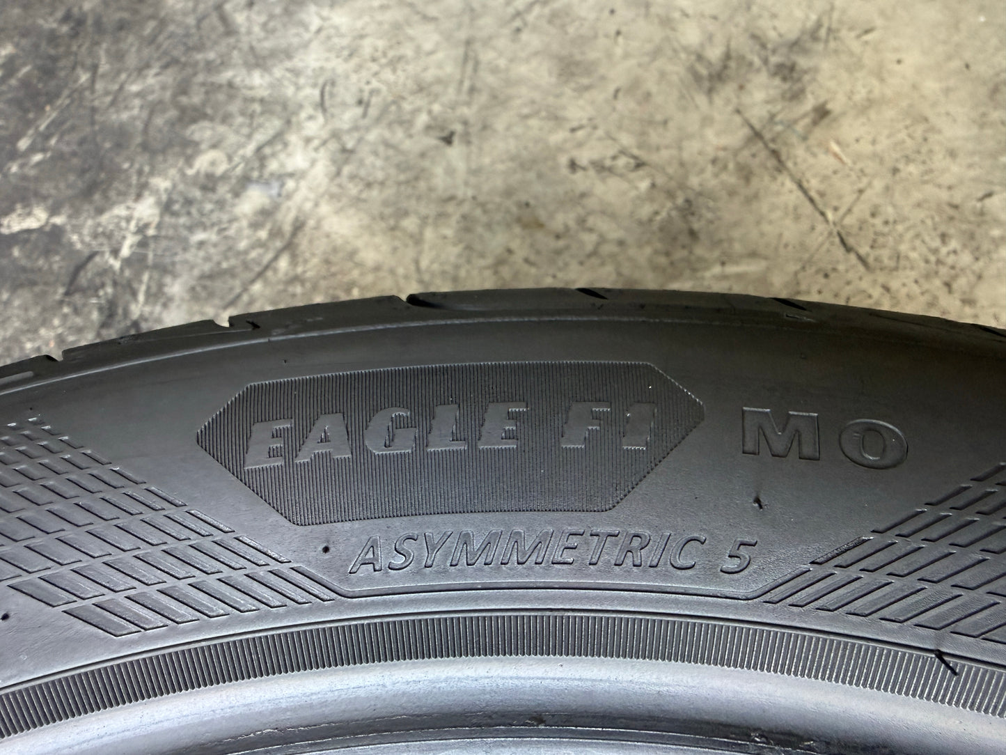 Usato: 2 Pneumatici Goodyear Eagle F1 Asymmetric 5 265/40R21 105H XL MOE SCT EVR Estivi 95% Residui