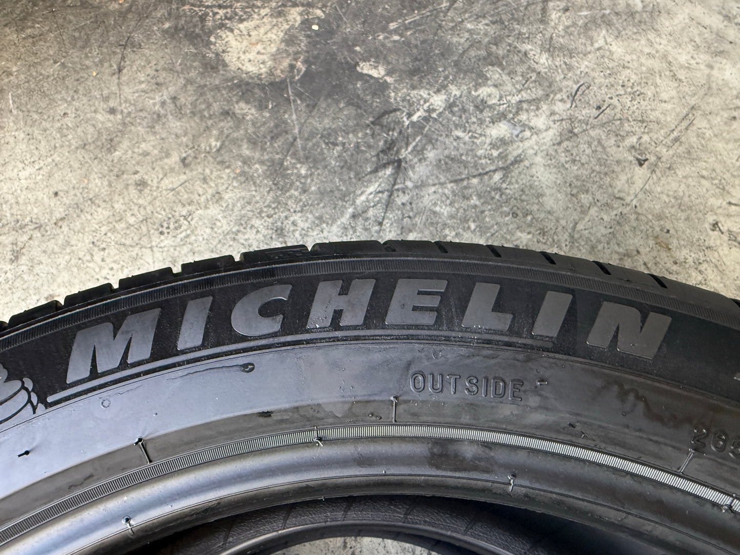 Usato: 2 Pneumatici Michelin Pilot Sport 4 SUV 265/45R21 108W XL Estivi 85% Residui