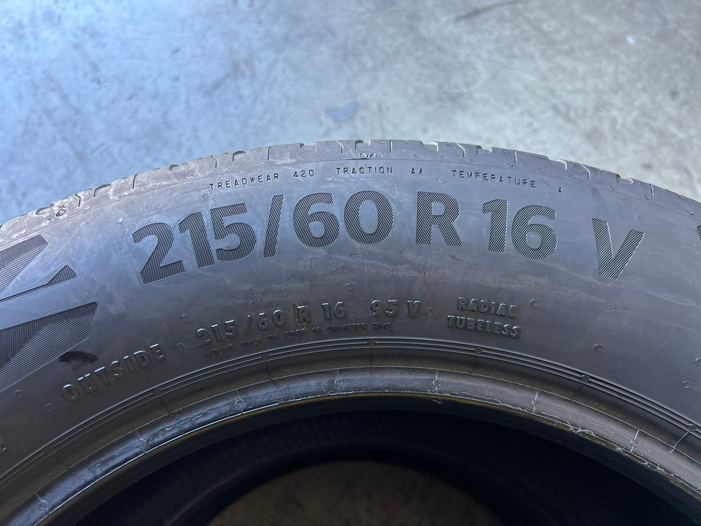 Usato: 2 Gomme 215/60R16 Continental estive 85% residui