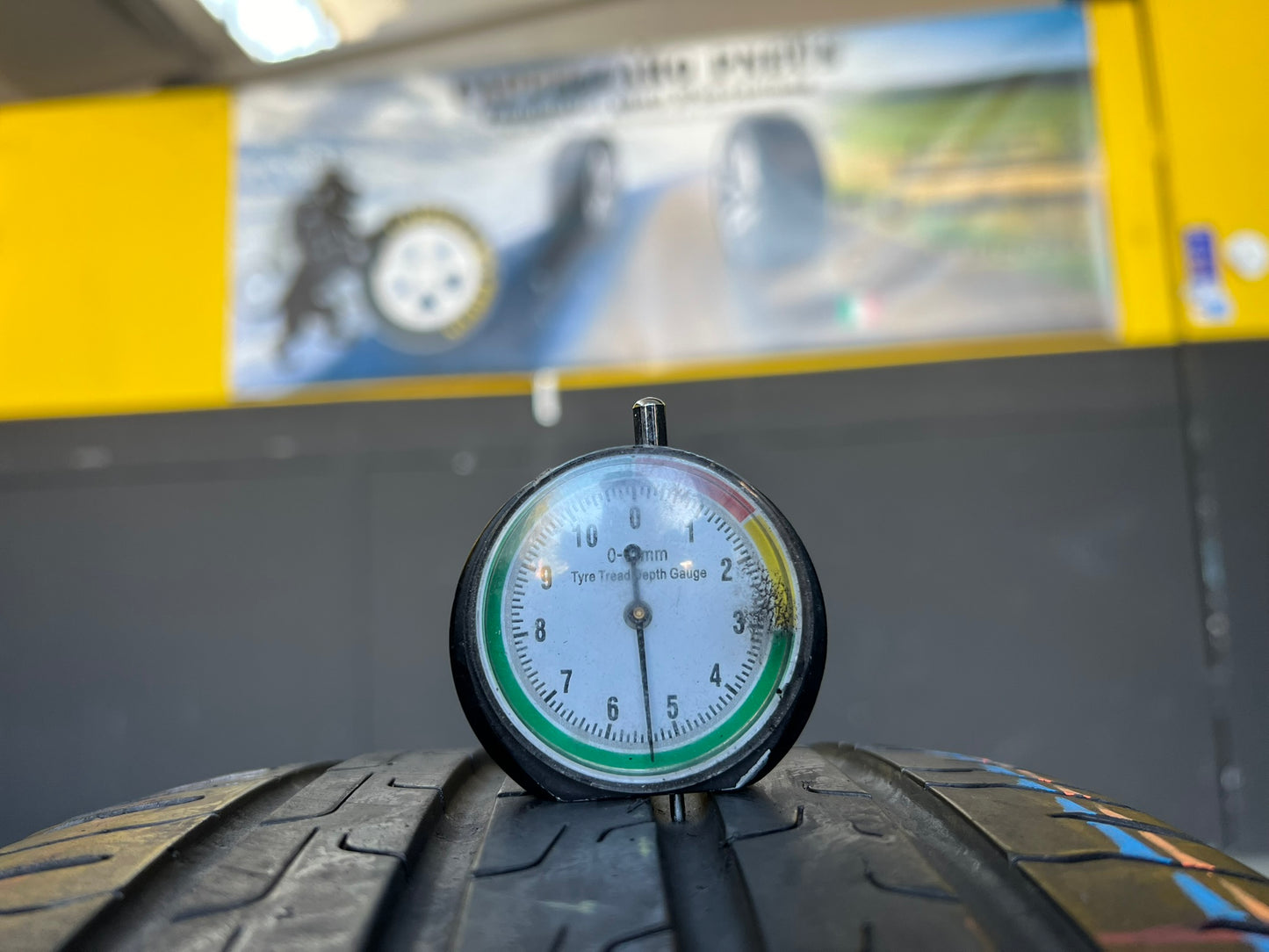 Usato: 2 Gomme 215/60R16 Continental estive 85% residui