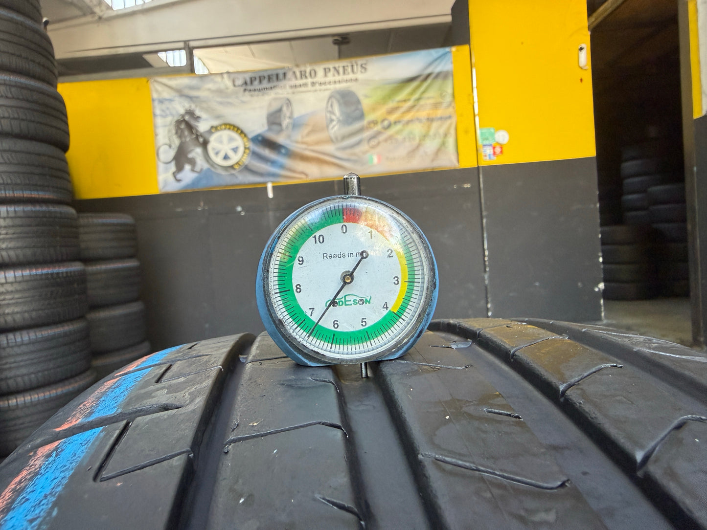 Usato: 2 Pneumatici Pirelli P Zero PZ4 245/35R21 96Y XL FR MGT Estive 95% Residui