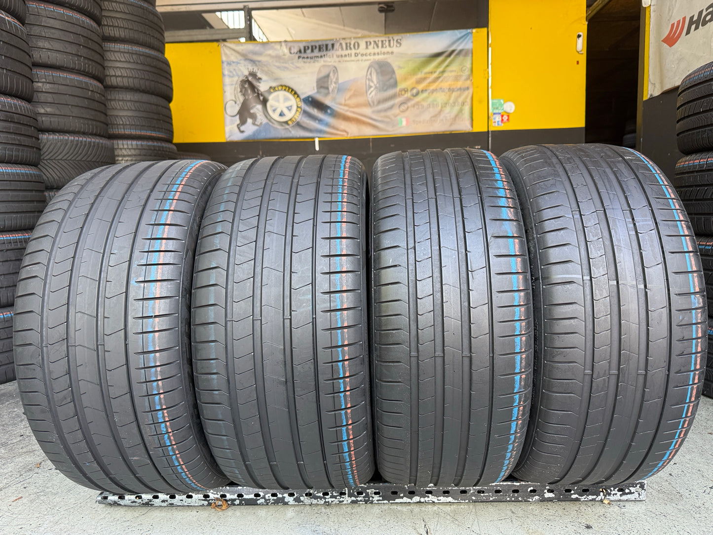 Usato: 4 Pneumatici Pirelli P Zero PZ4 275/40R21 107Y + 315/35R21 111Y XL * BMW Run Flat 85-90% Residui