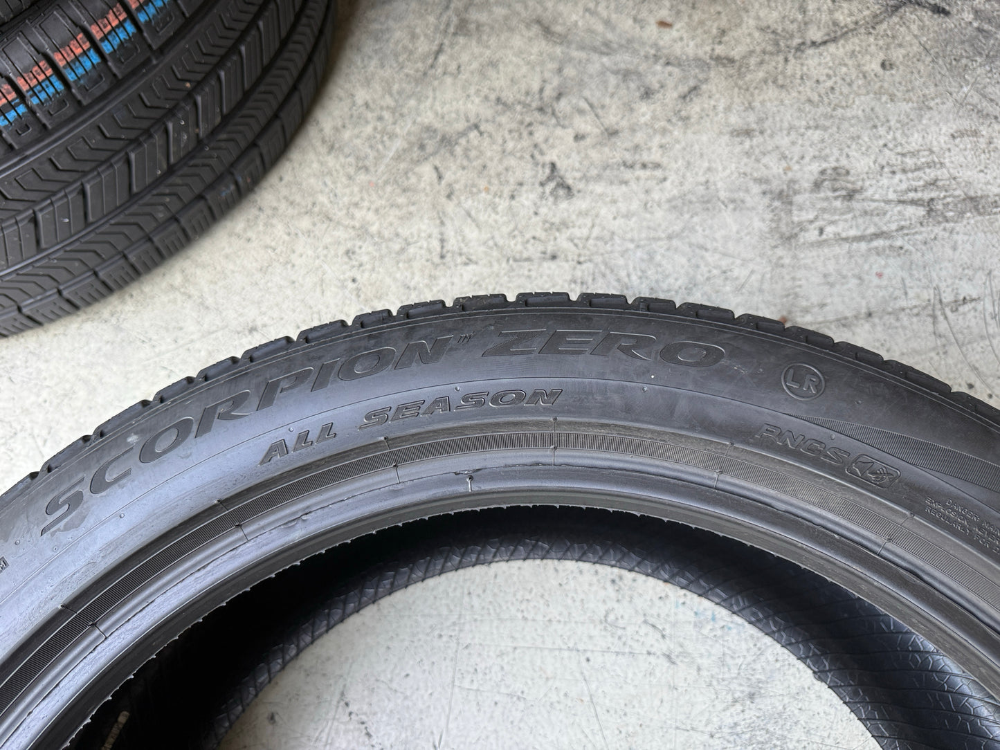 Usato: 4 Pneumatici Pirelli Scorpion Zero All Season 285/45R22 114Y XL LR PNCS 80-85% Residui DOT 2025