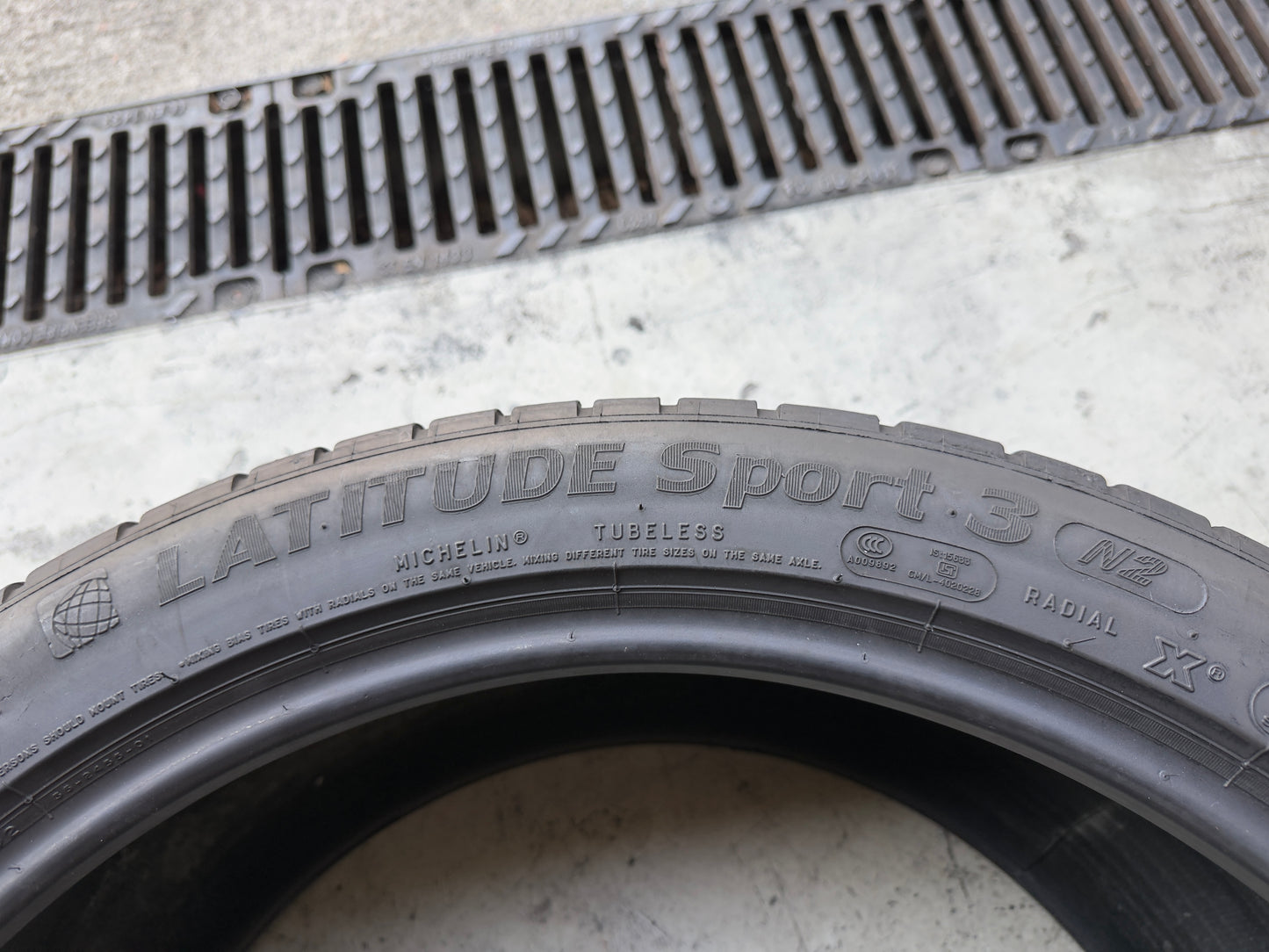 Usato: 4 Pneumatici Michelin Latitude Sport 3 265/40R21 101Y + 295/35R21 103Y Estive 85% Residui