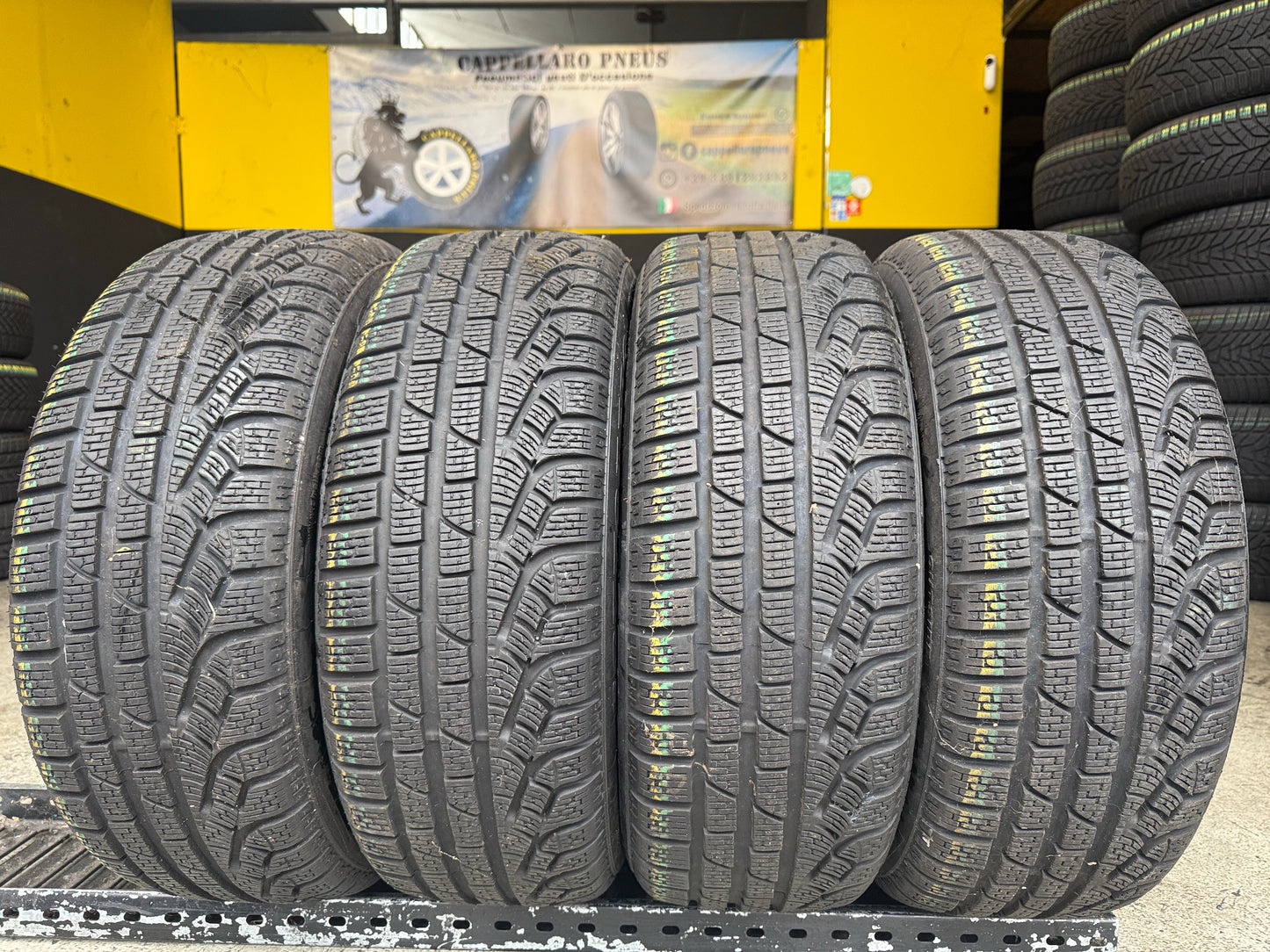 Usato: 4 Gomme 205/50R17 93H XL Pirelli RFT Invernali 95% residui